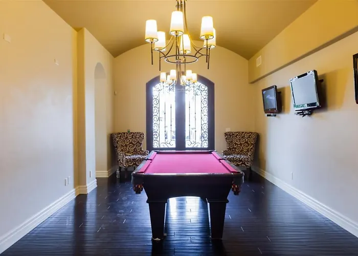 Gated Townhouse With Heated Pool, Hot Tub, Near Us60 *