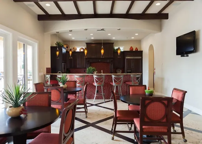 Gated Townhouse With Heated Pool, Hot Tub, Near Us60 *