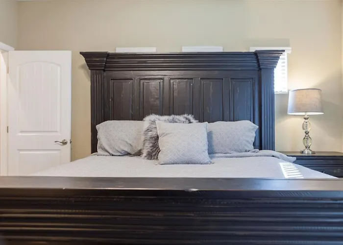 Gated Townhouse With Heated Pool, Hot Tub, Near Us60 *