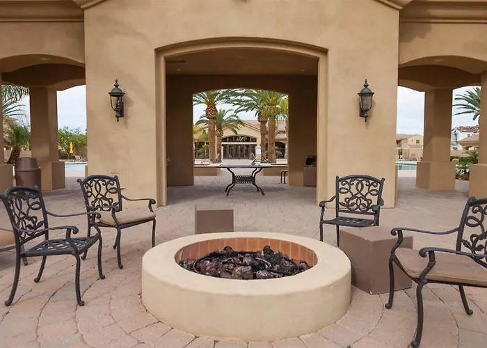 Gated Townhouse With Heated Pool, Hot Tub, Near Us60 Ferienhaus