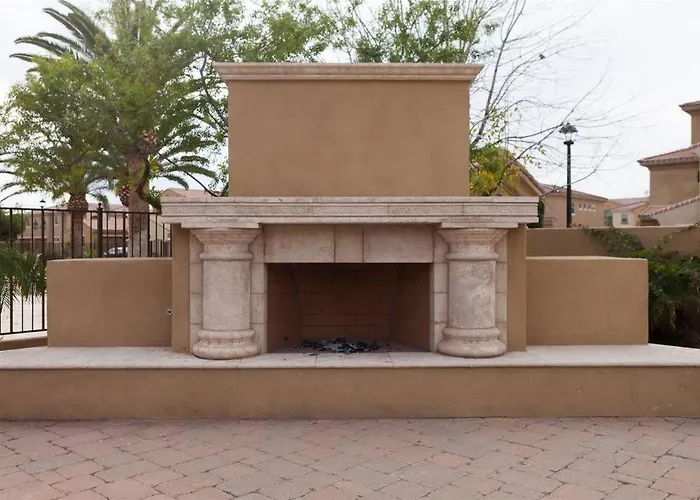 Gated Townhouse With Heated Pool, Hot Tub, Near Us60 *