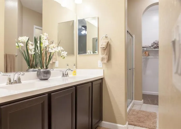 Gated Townhouse With Heated Pool, Hot Tub, Near Us60 *