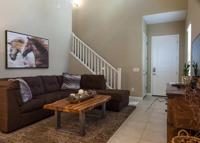 Gated Townhouse With Heated Pool, Hot Tub, Near Us60 *